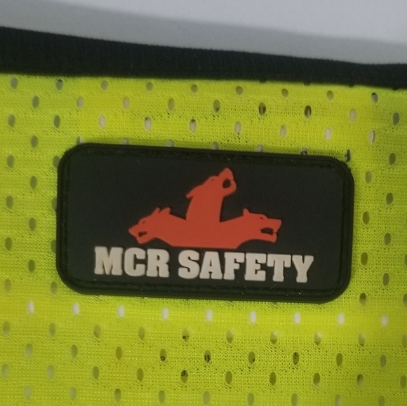 MCR Safety Vest. Luminator CL2MLSZ Type R Class 2. Reflective Band. Size Large. - Picture 6 of 7